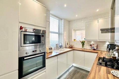 26 Allanvale Road, Prestwick, KA9 1QX