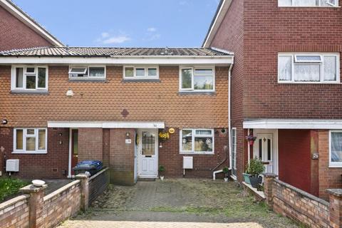 2 bedroom terraced house for sale, Bedser Drive, Greenford