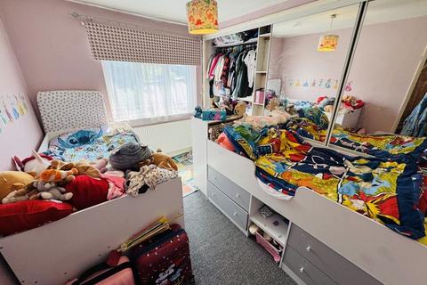 119 Mandeville Road, Northolt, UB5 4LY
