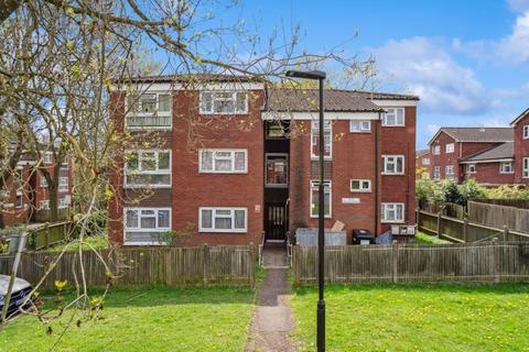 1 bedroom flat for sale, Lilian Board Way, Greenford