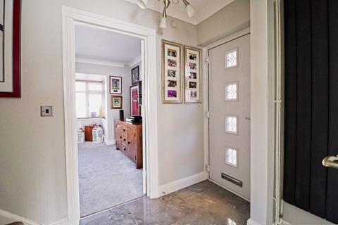 3 bedroom semi-detached house for sale, Steli Avenue, Canvey Island