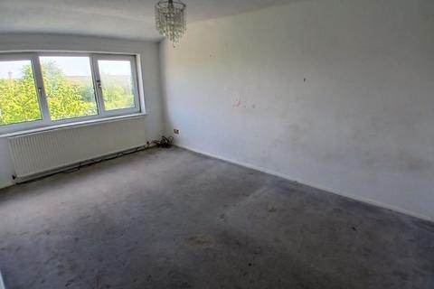 3 bedroom house for sale, Ruddington Walk, Off Halifax Drive