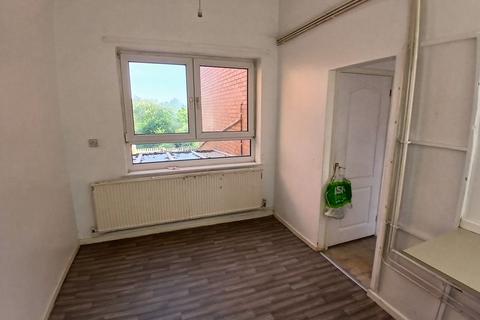 3 bedroom house for sale, Ruddington Walk, Off Halifax Drive