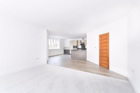 2 bedroom apartment for sale, Sanderstead Road, South Croydon