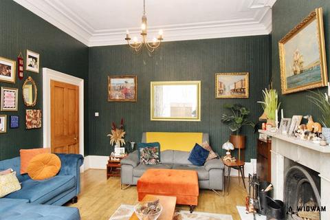 6 bedroom terraced house for sale, Hessle High Road, Hull, HU4