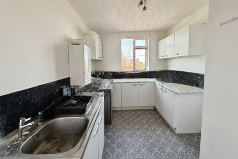 4 bedroom maisonette to rent, The Midanbury, Witts Hill, Southampton, SO18