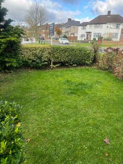 3 bedroom semi-detached house to rent, 3 Bedroom house in Felbridge Avenue, Stanmore