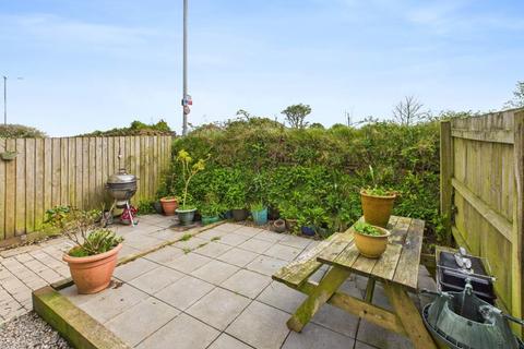 2 bedroom semi-detached house for sale, Park Trielin, Redruth - Parking and garden