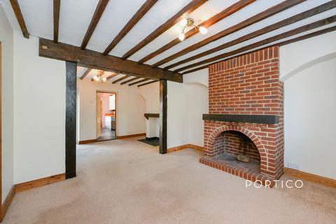 3 bedroom semi-detached house to rent, Railway Cottages