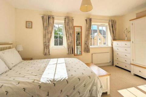 3 bedroom terraced house to rent, Wellbrook Way, CB3