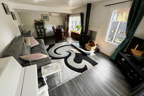 undefined, Glanwern, Borth SY24