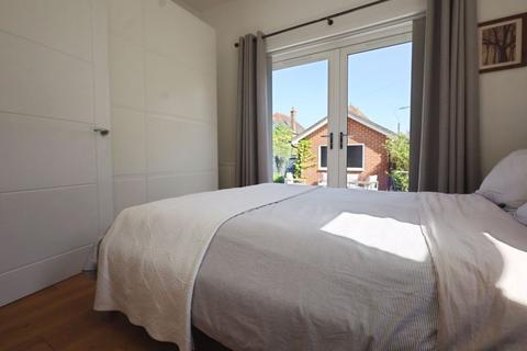 Flat 2, 1 Bryanstone Road, Bournemouth, BH3 7JE
