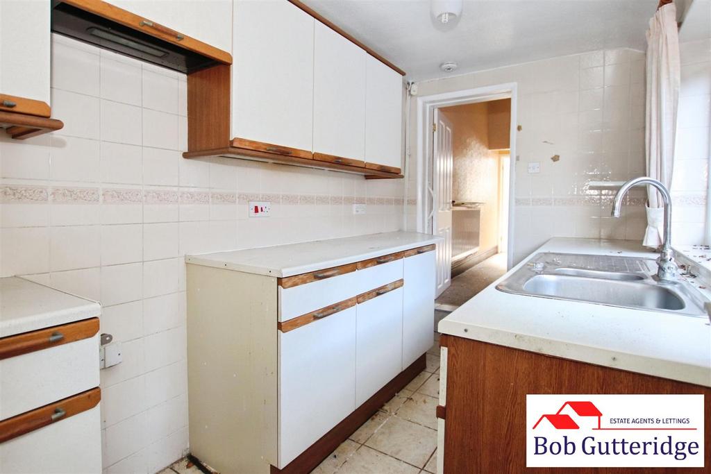 Fitted kitchen