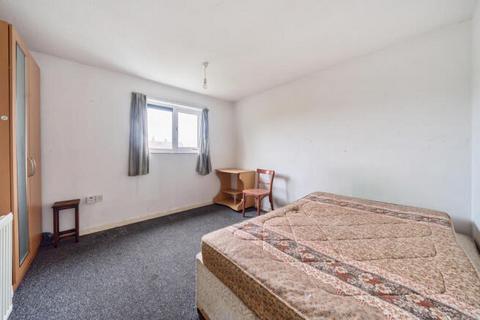 1 bedroom in a house share to rent, Hanson Court, CB4
