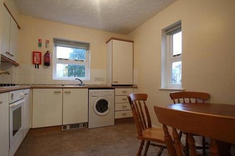 2 bedroom flat to rent, College Fields, CB4