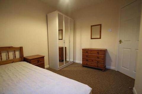 2 bedroom flat to rent, College Fields, CB4