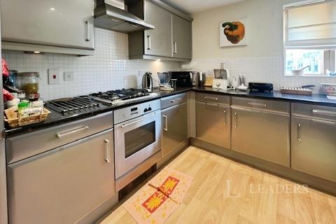 2 bedroom apartment to rent, St. Bartholomews Court, Riverside, CB5