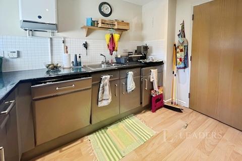 2 bedroom apartment to rent, St. Bartholomews Court, Riverside, CB5