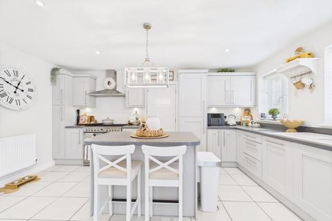 4 Mollett Drive, Ironbridge, Telford, TF8 7BH
