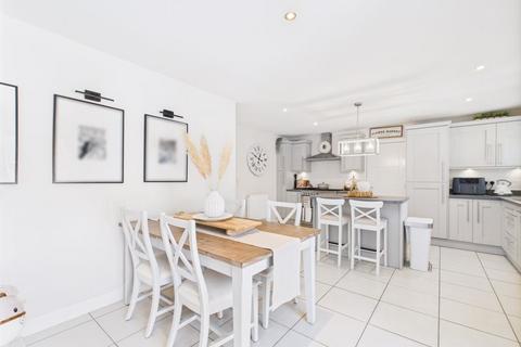 4 Mollett Drive, Ironbridge, Telford, TF8 7BH