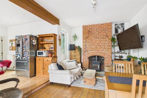 4 bedroom semi-detached house for sale, Stroud Road, Gloucester