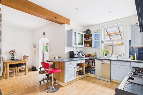4 bedroom semi-detached house for sale, Stroud Road, Gloucester