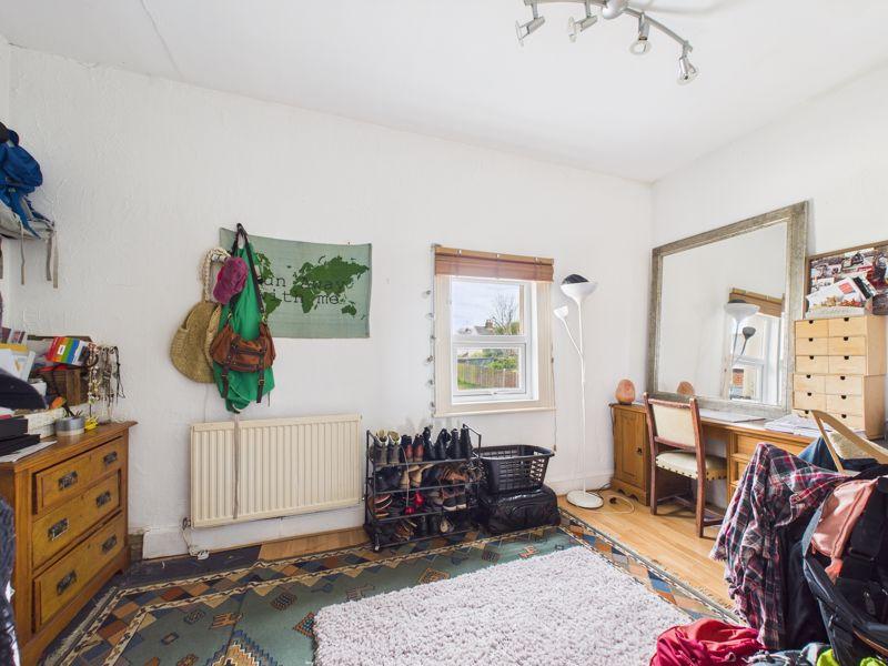 Bedroom/Dressing...