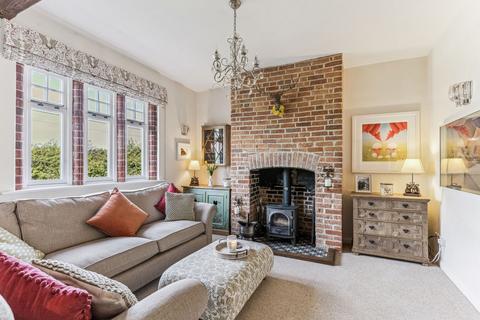 3 bedroom cottage for sale, Common Road, Studham, Bedfordshire