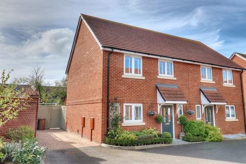 1 Hawthorn Close, Chinnor, OX39 4GD