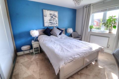 1 Hawthorn Close, Chinnor, OX39 4GD
