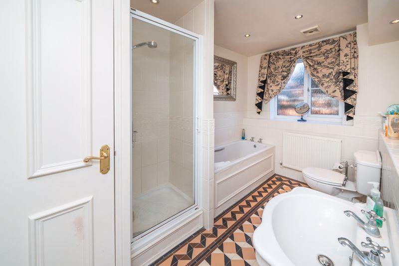 Ensuite