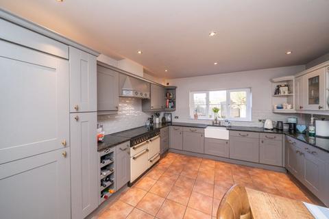 5 bedroom detached house for sale, Bromwich Lane, Pedmore DY9