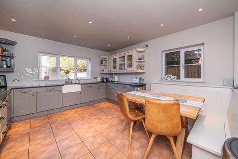 5 bedroom detached house for sale, Bromwich Lane, Pedmore DY9