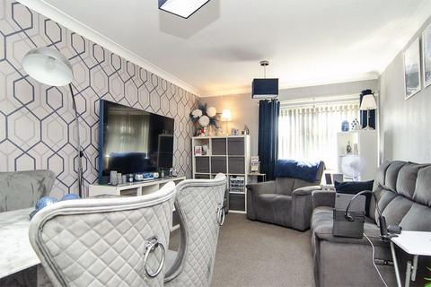 3 bedroom apartment for sale, Archer Close, Wednesbury WS10