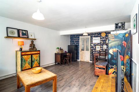 2 bedroom apartment for sale, Oakleigh Road South, New Southgate, N11