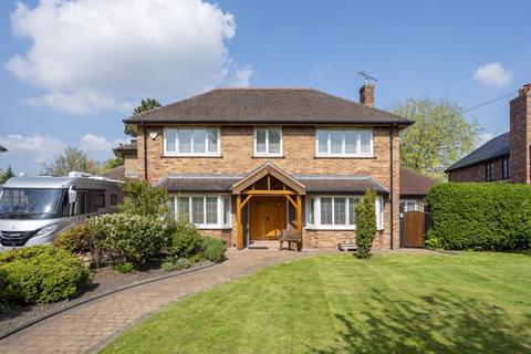 31 Hall Road, Scarisbrick, Ormskirk, L40 9QB