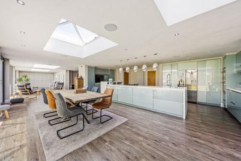 31 Hall Road, Scarisbrick, Ormskirk, L40 9QB