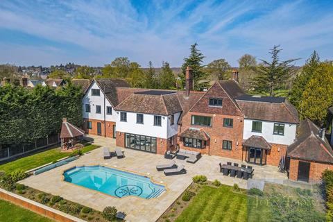 undefined, Alderton Hill, Loughton IG10