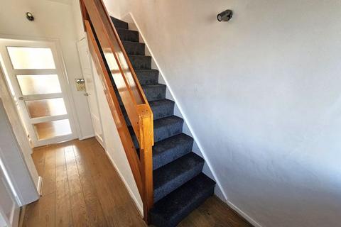 3 bedroom semi-detached house to rent, Glenmead Road, Birmingham B44
