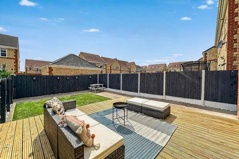 3 bedroom semi-detached house for sale, Hawthorn Way, Pontefract WF8
