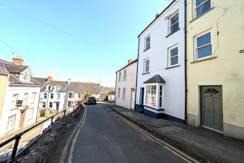 3 bedroom townhouse to rent, 23a Goat Street, Haverfordwest. SA61 1PX