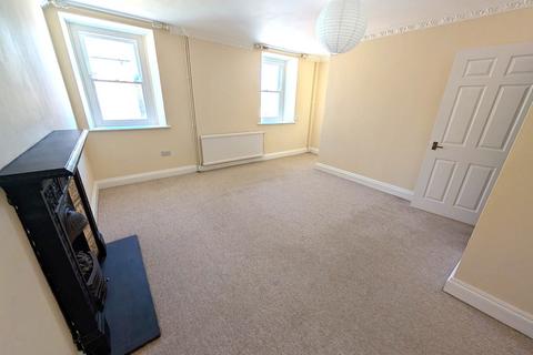 3 bedroom townhouse to rent, 23a Goat Street, Haverfordwest. SA61 1PX