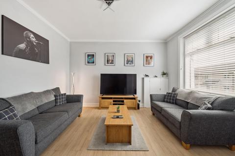 2 bedroom ground floor flat for sale, Kirkhill Terrace, Broxburn, EH52