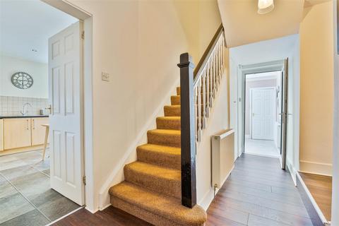 5 bedroom end of terrace house for sale, Campbell Street, Wishaw ML2