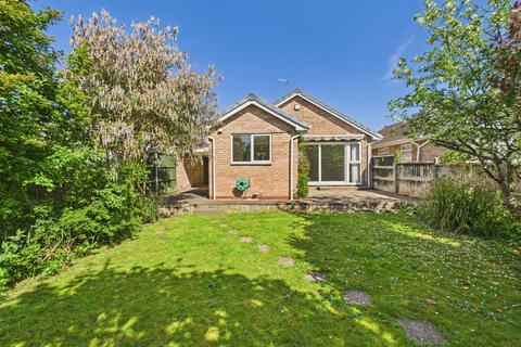 2 bedroom bungalow for sale, Beaver Close, Worcester, Worcestershire, WR2
