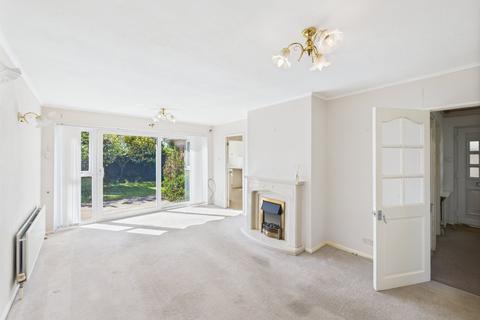 2 bedroom bungalow for sale, Beaver Close, Worcester, Worcestershire, WR2