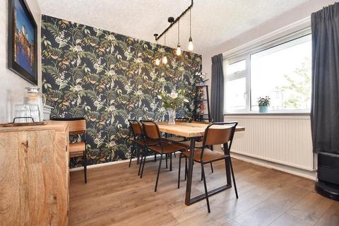 5 Derwent Crescent, Clitheroe, BB7 2PW