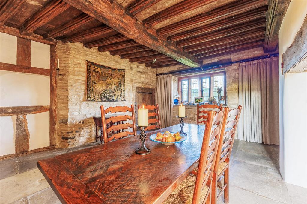 6 R1 A9874-HDR.jpg