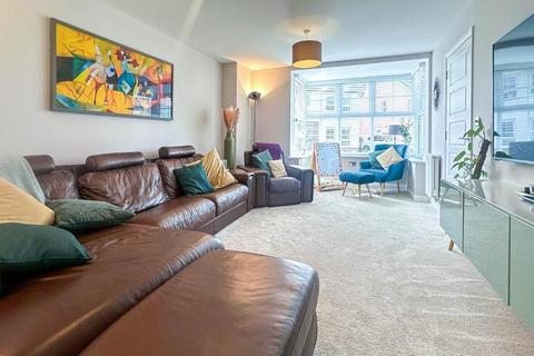 4 bedroom detached house for sale, Gilhespy Way, Westbury, BA13 3FT