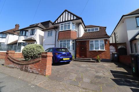 4 bedroom detached house for sale, Mill Hill NW7